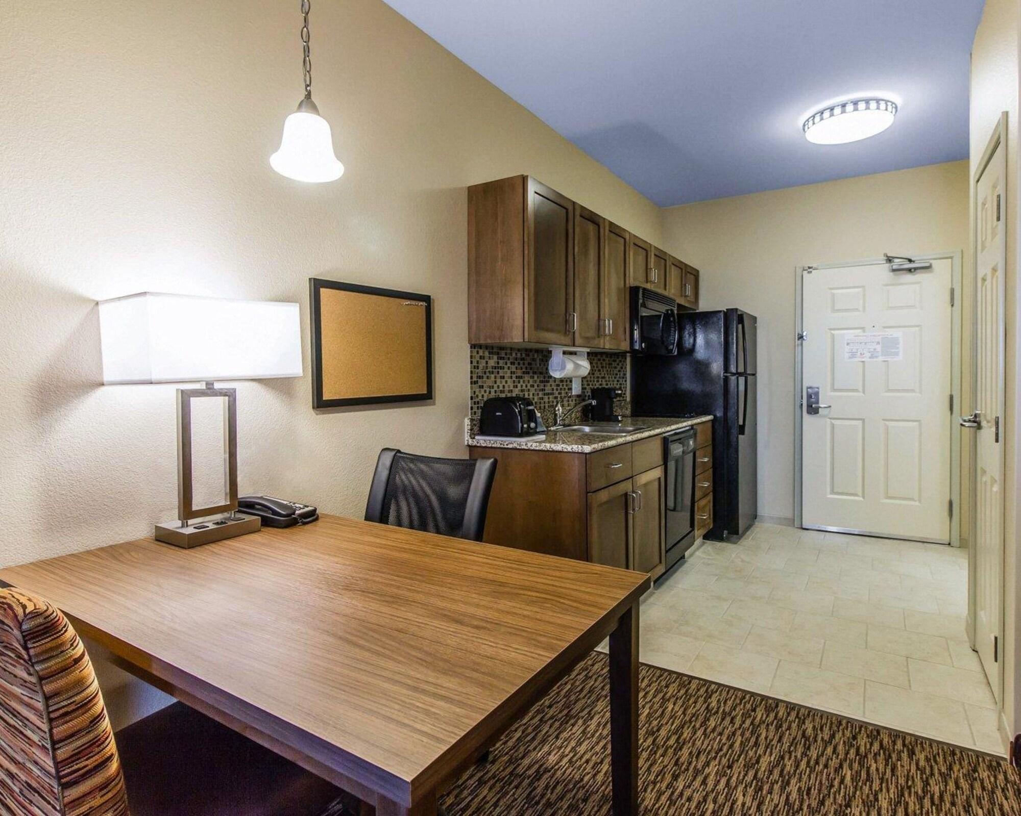 Mainstay Suites Watford City - Event Center Exteriör bild