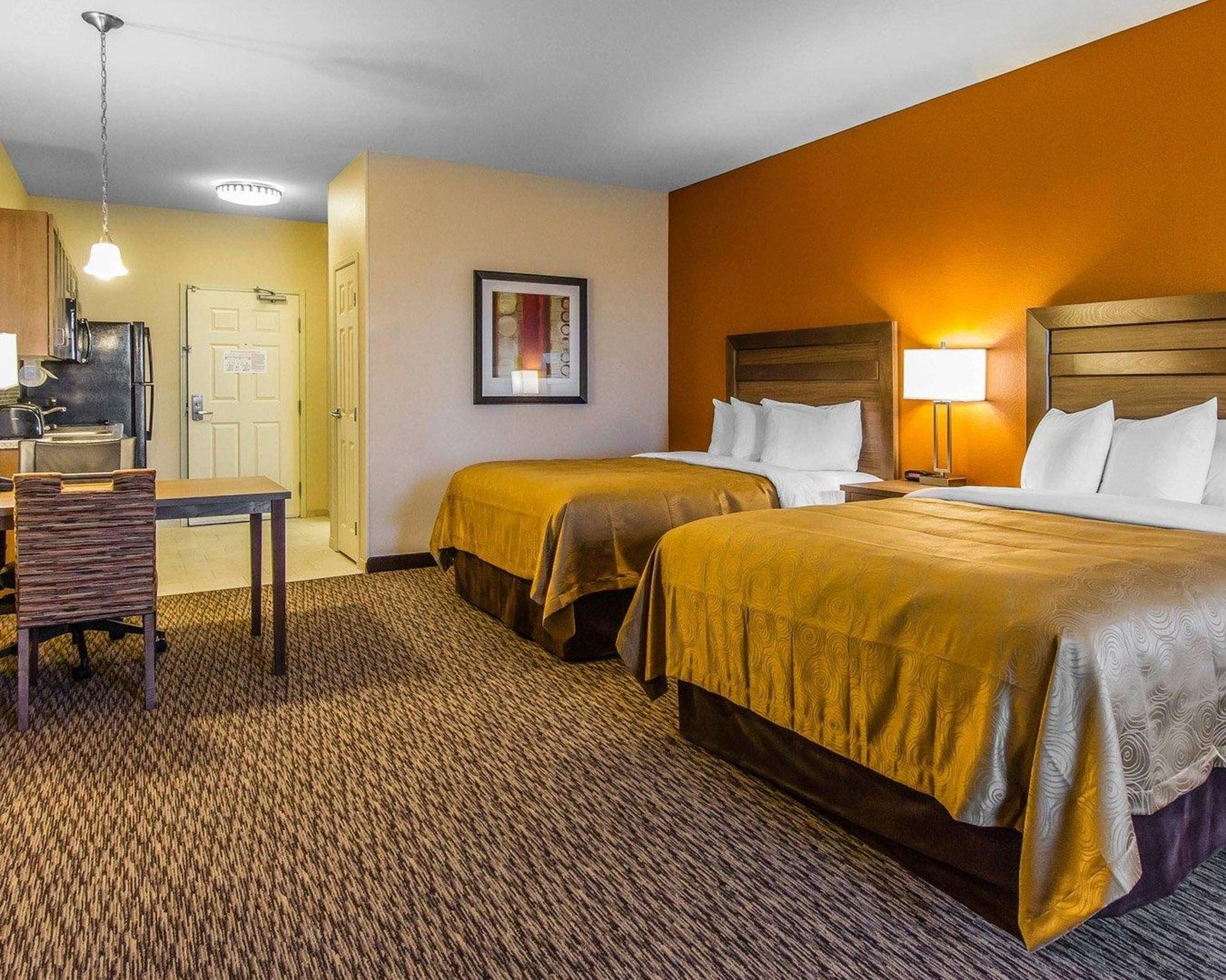 Mainstay Suites Watford City - Event Center Exteriör bild