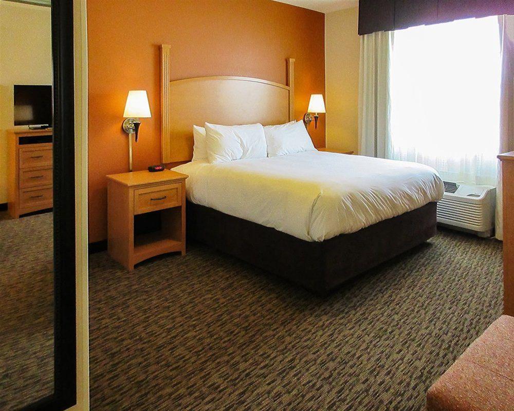 Mainstay Suites Watford City - Event Center Exteriör bild